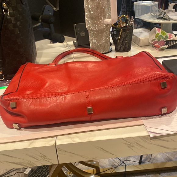 ❤️Bottega Veneta Leather Zip Bag ❤️ - Picture 5 of 11